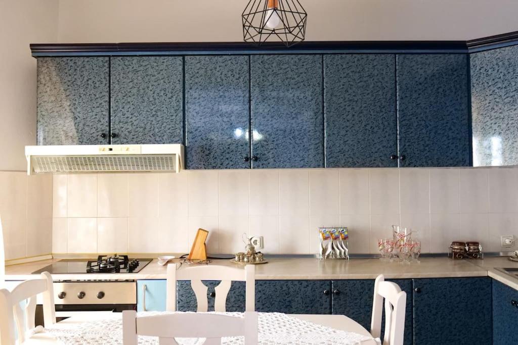 Kasmi Home Kruje Luaran gambar