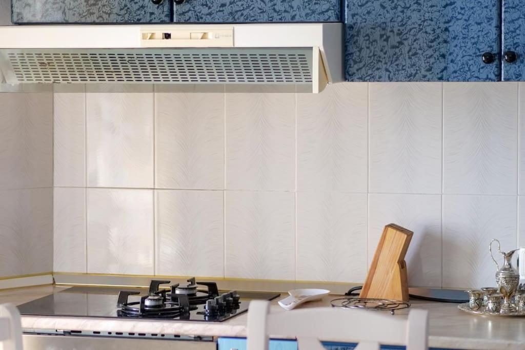 Kasmi Home Kruje Luaran gambar